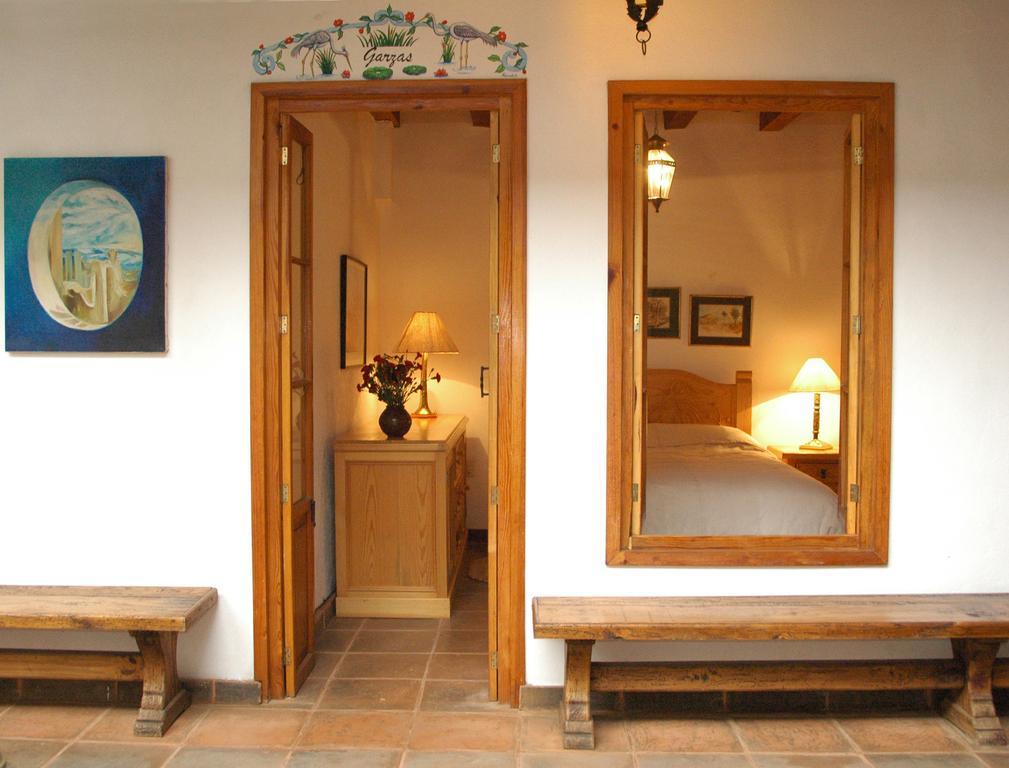 Hotel Estancia De La Era B&B Patzcuaro Room photo